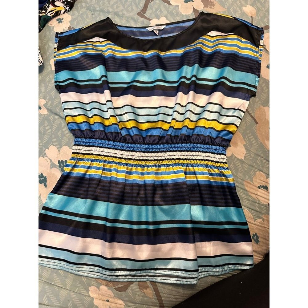 6 FOR $10 Speechless medium blue striped top